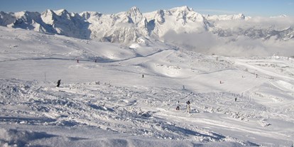 Hotels an der Piste - Hotel-Schwerpunkt: Skifahren & Ruhe - Oberösterreich - Skipisten mit Berg-Panorama - Berghof Sturmgut