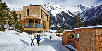 Hotels an der Piste - Pools: Außenpool beheizt - Hinterburg (Matrei in Osttirol) - Gradonna****s Mountain Resort Châlets & Hotel
