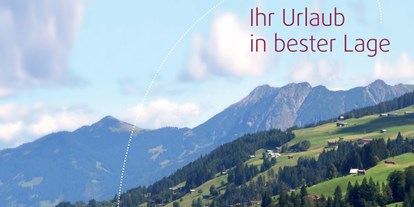 Hotels an der Piste - Skiraum: videoüberwacht - Riefensberg - Riezlern mit Blick ins Allgäu im Sommer - Almhof Rupp - das Genießerhotel
