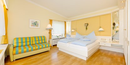 Hotels an der Piste - Hotel-Schwerpunkt: Skifahren & Ruhe - Damüls - Beispiel Appartement Alpenrose 105 - Almhof Rupp - das Genießerhotel