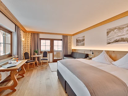 Hotels an der Piste - Skikurs direkt beim Hotel: für Erwachsene - Ausserbraz - Doppelzimmer comfort - Hotel Enzian
