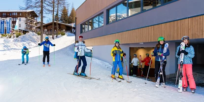 Hotels an der Piste - Skikurs direkt beim Hotel: für Erwachsene - Rittersdorf (Irschen) - Direkter Zugang zur Skipiste - Hotel Gartnerkofel