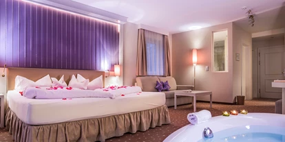 Hotels an der Piste - Suite mit offenem Kamin - Zams - Themen-Zimmer Stern - Romantik & Spa Alpen-Herz