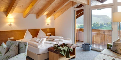 Hotels an der Piste - Hotel-Schwerpunkt: Skifahren & Familie - Götzens - Hotel Falknerhof