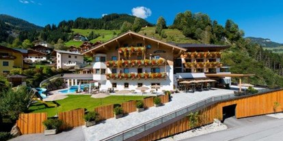 Hotels an der Piste - Hotel-Schwerpunkt: Skifahren & Familie - Wir wohnen im Tal der 40 bewirtschafteten Almen, zum wandern die Königsklasse, wir haben im Tal Europas höchsten Grasberg  - Gamskarkogel 2467m  - Hotel Johanneshof GmbH 
