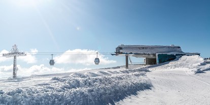 Hotels an der Piste - Skikurs direkt beim Hotel: für Erwachsene - Rauchenkatsch - Skigebiet Katschberg - Basekamp Mountain Budget Hotel