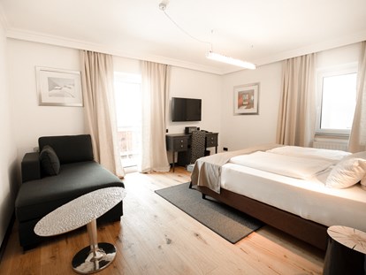 Hotels an der Piste - Skicircus Saalbach Hinterglemm Leogang Fieberbrunn - Doppelzimmer Inspiration L - Hotel Tiroler Buam