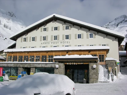 Hotels an der Piste - Skikurs direkt beim Hotel: für Erwachsene - Ausserbraz - APRES POST HOTEL Aussenansiicht - APRES POST HOTEL