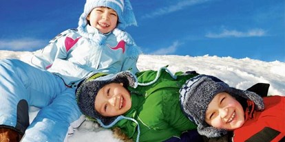 Hotels an der Piste - Preisniveau: exklusiv - PLZ 6481 (Österreich) - Skifahren im strahlenden Sonnenschein am Gletscher - Skihotel Edelweiss Hochsölden