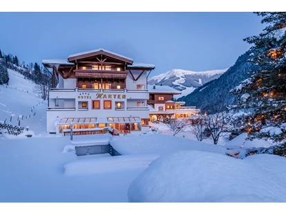 Hotels an der Piste - Skikurs direkt beim Hotel: für Erwachsene - Prama - Ihr Hotel Marten in Saalbach-Hinterglemm - Hotel Marten