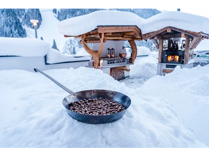 Hotels an der Piste - Hotel-Schwerpunkt: Skifahren & Kulinarik - Going am Wilden Kaiser - Frische Maroni - Hotel Marten