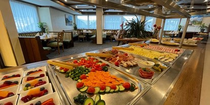 Hotels an der Piste - Skiservice: vorhanden - Köttwein - Frühstücksbuffet - Hotel Berghof