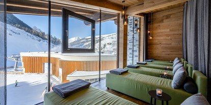 Hotels an der Piste - Skiraum: Skispinde - PLZ 6370 (Österreich) - Zimmer mit Panoramaaussicht - Hotel DAS ZWÖLFERHAUS