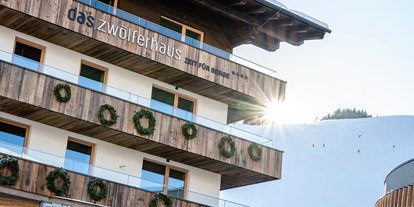 Hotels an der Piste - Hotel-Schwerpunkt: Skifahren & Wellness - PLZ 5753 (Österreich) - Außenansicht Hotel - Hotel DAS ZWÖLFERHAUS