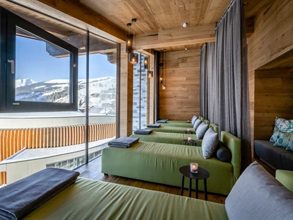 Hotels an der Piste - Hotel-Schwerpunkt: Skifahren & Wellness - Prama - Zimmer - Hotel ZWÖLFERHAUS