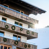 Skihotel: Außenansicht Hotel - Hotel ZWÖLFERHAUS