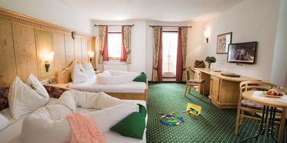 Hotels an der Piste - Skikurs direkt beim Hotel: für Kinder - Skigebiet Zauchensee-Flachauwinkl - Vierbettzimmer - Hotel Wieseneck GmbH