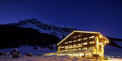 Hotels an der Piste - Österreich - Winternacht - Kinder- & Gletscherhotel Hintertuxerhof