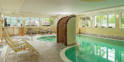 Hotels an der Piste - Pools: Innenpool - PLZ 8967 (Österreich) - Hallenbad im Panoramahotel Gürtl - Panoramahotel Gürtl