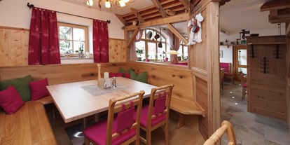 Hotels an der Piste - Skiraum: videoüberwacht - Oberhaus (Haus) - gemütlich zusammensitzen - Hotel & Restaurant DER SAILER