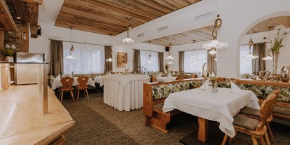 Hotels an der Piste - Hotel-Schwerpunkt: Skifahren & Familie - PLZ 5453 (Österreich) - Gaststube - B&B Hotel Die Bergquelle