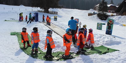 Hotels an der Piste - Skikurs direkt beim Hotel: für Kinder - Wirnsberg - Hotel Kirchheimerhof
