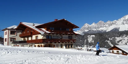 Hotels an der Piste - Ski-In Ski-Out - Winkl (Obertraun) - Blick auf den Dachstein - Hotel Pension Sporthof