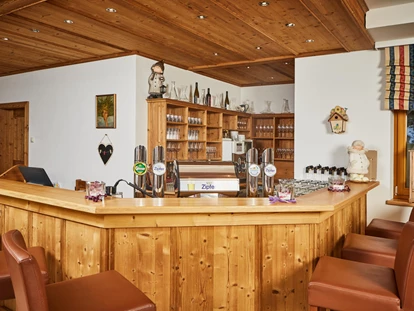 Hotels an der Piste - Hotel-Schwerpunkt: Skifahren & Familie - Prama - Bar im Johanneshof - Dein MOUNTAIN Wohlfühlhotel Johanneshof