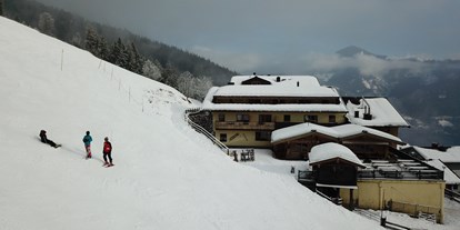 Hotels an der Piste - Skiraum: Skispinde - Direkt auf der Piste - Berghotel Jaga-Alm