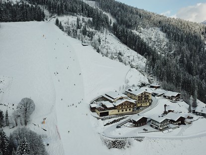 Hotels an der Piste - Hotel-Schwerpunkt: Skifahren & Familie - Ski In Out - Berghotel Jaga-Alm