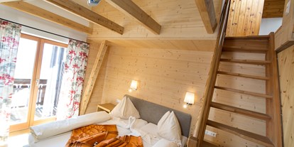 Hotels an der Piste - Verpflegung: Frühstück - Familienzimmer  - Sattleggers Alpenhof & Feriensternwarte 