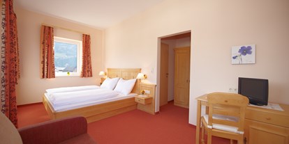 Hotels an der Piste - Preisniveau: moderat - PLZ 8973 (Österreich) - DZ Standard - Hotel Restaurant Pariente