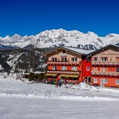 Skihotel - Aussenansicht Winter Hotel Pariente - Hotel Restaurant Pariente