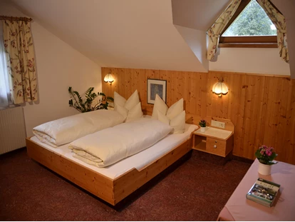 Hotels an der Piste - geführte Skitouren - Dünserberg - Schlafzimmer  - Aparthotel Spitzer