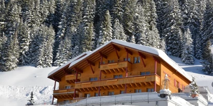 Hotels an der Piste - Skiservice: vorhanden - Röns - Hotel - Garni Alpina
in Damüls im Bregenzerwald
Vorarlberg - Hotel Garni Alpina
