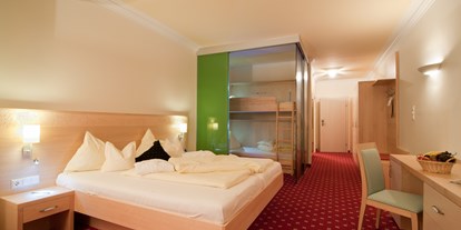 Hotels an der Piste - Skiservice: vorhanden - PLZ 9565 (Österreich) - Familienzimmer Kärnten - Familien- & Sporthotel Kärntnerhof****