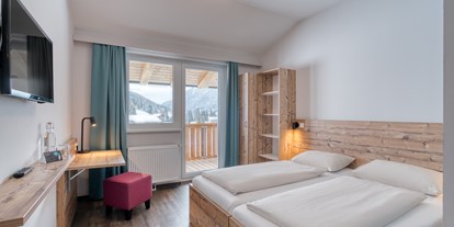 Hotels an der Piste - Hotel-Schwerpunkt: Skifahren & Familie - PLZ 9862 (Österreich) - Standard Zimmer - COOEE alpin Hotel Bad Kleinkirchheim