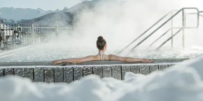 Hotels an der Piste - Hotel-Schwerpunkt: Skifahren & Kulinarik - Ladis - Sole-Outdoor-Pool - Schlosshotel Fiss