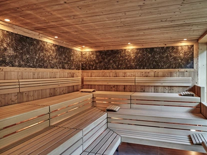 Hotels an der Piste - Sauna - Oberreute - Saunen im Mountain Spring Spa - HUBERTUS MOUNTAIN REFUGIO ALLGÄU