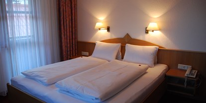 Hotels an der Piste - Preisniveau: günstig - Samnaun Dorf - Pension St. Martin