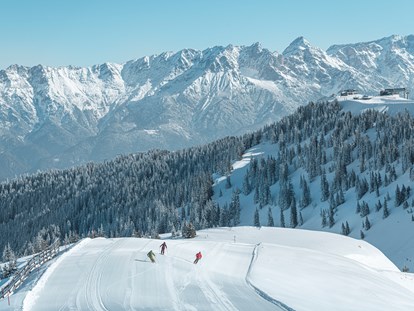 Hotels an der Piste - Skiservice: Skireparatur - AlpenParks Hotel & Apartment Sonnleiten Saalbach