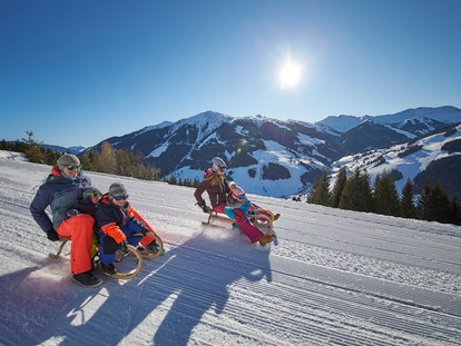 Hotels an der Piste - Skikurs direkt beim Hotel: für Kinder - Pinzgau - AlpenParks Hotel & Apartment Sonnleiten Saalbach