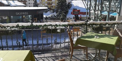 Hotels an der Piste - Skiraum: videoüberwacht - Arabba, Livinallongo del Col di Lana - unsere Sonnenterrasse - Gasthaus Europa