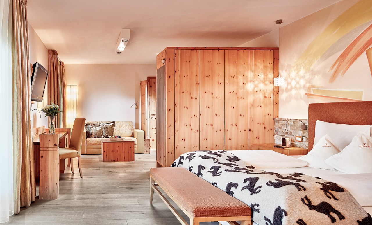 Excelsior Dolomites Life Resort Zimmerkategorien Edelsteinzimmer