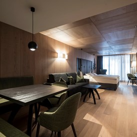 Skihotel: Neue Zimmer, einige auch mit Tischecke - Hotel Cappella