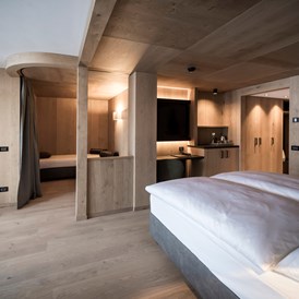 Skihotel: Neue Zimmer mit 4 Betten - Romantik Hotel Cappella
