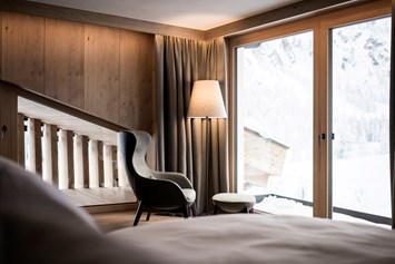 Skihotel: Leseecke mit atemberaubender Sicht - Romantik Hotel Cappella