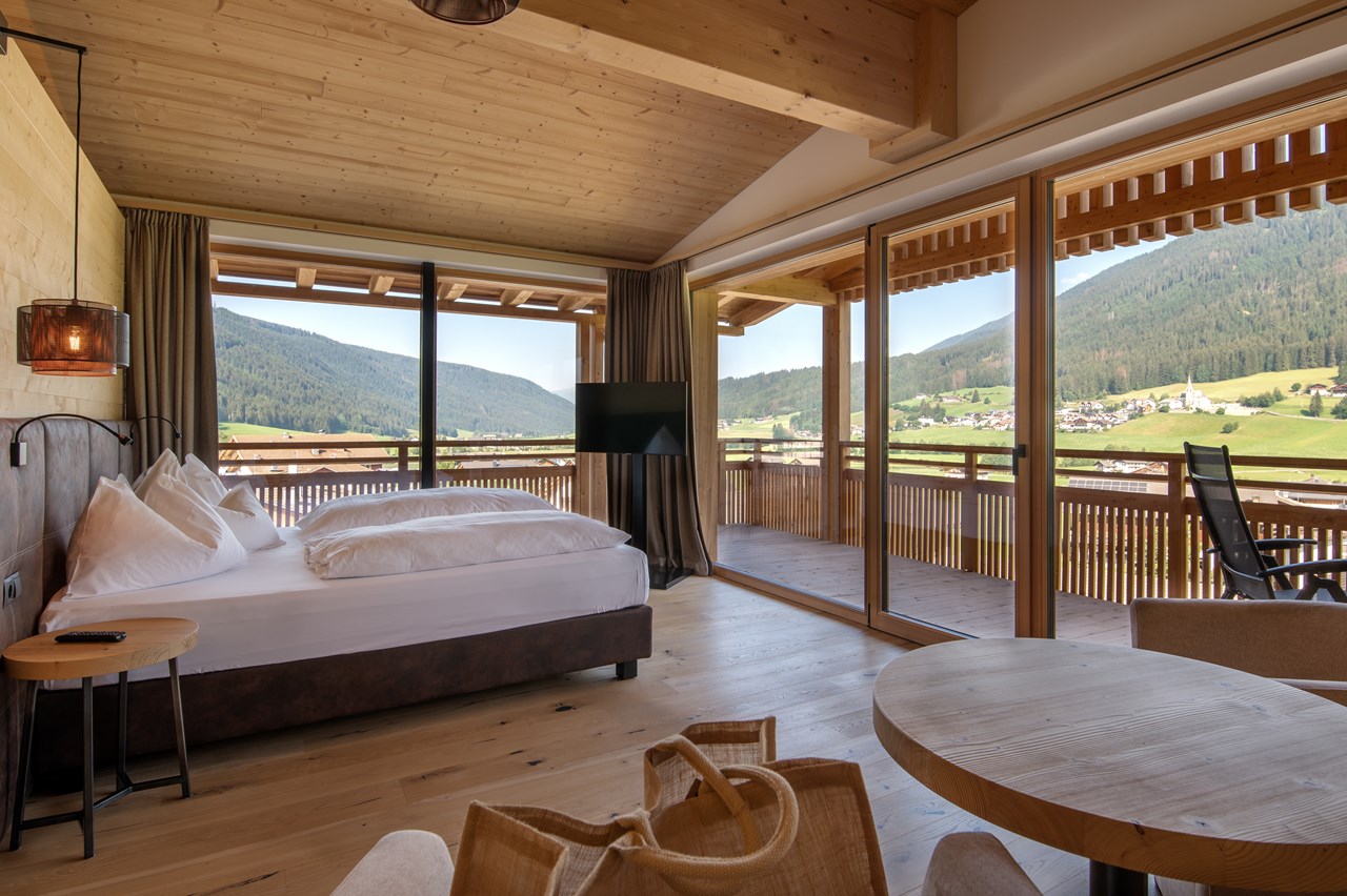 Alpine Nature Hotel Stoll Zimmerkategorien Panorama Wellness Suite