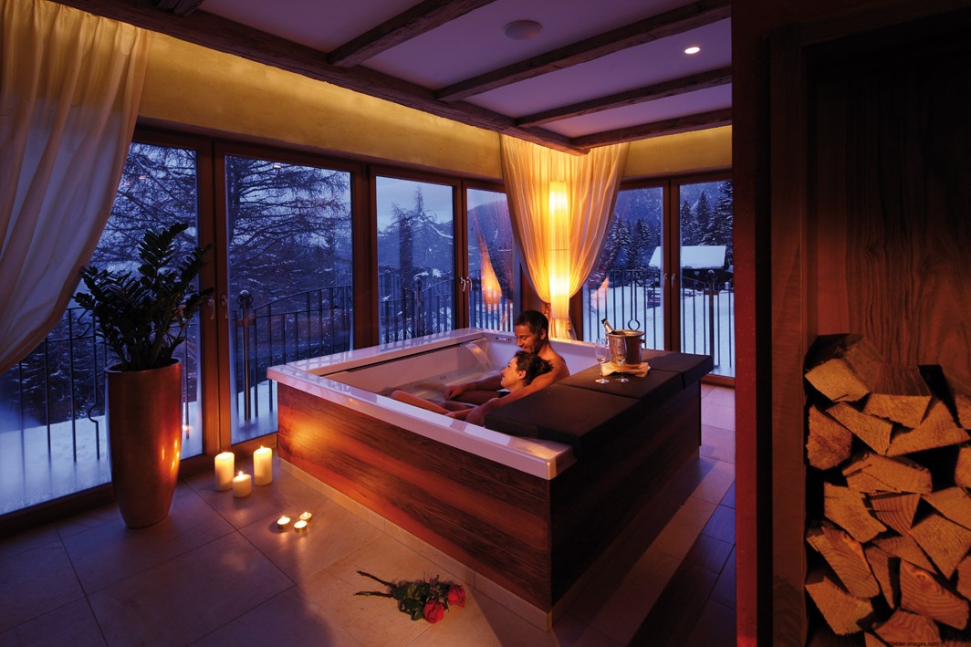 Skihotel: Romantikbad für zwei - Wohlfühlhotel Falzeben