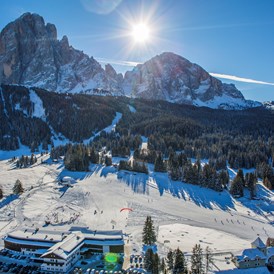 Skihotel: Direkt am Fusse von Lang- und Plattkofel - Sporthotel Monte Pana